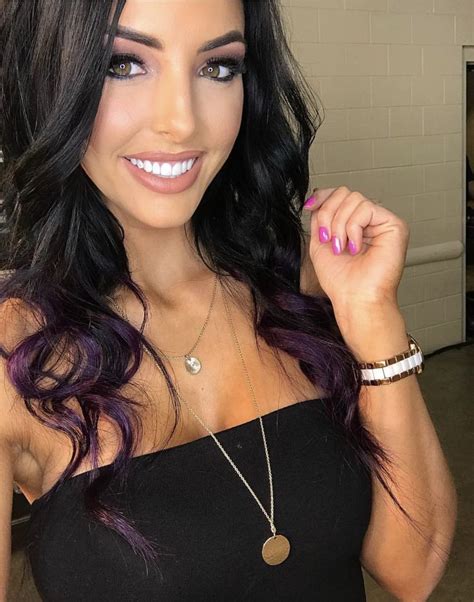 TIL that Peyton Royce has pinned all four members of the。